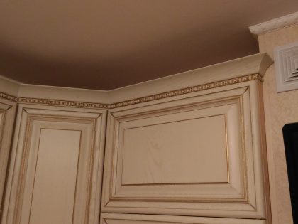 Кухня Буона Сера Новара с фасадами из Дуба