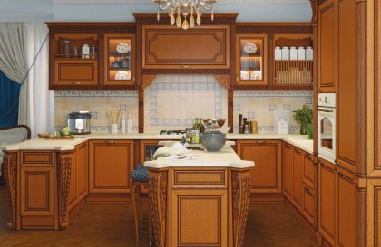 Кухня Мадейра с фасадами из массива ясеня в классическом стиле