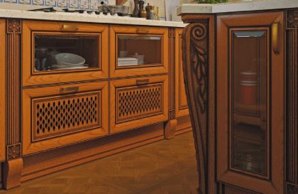 Кухня Мадейра с фасадами из массива ясеня в классическом стиле