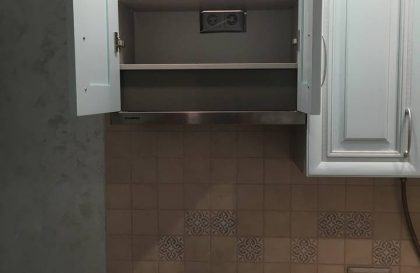 Кухня Buona Sera Наполи с фасадами из массива