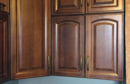 Кухня Дижон с фасадами из массива дуба