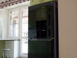 Современная кухня из массива дерева Рома