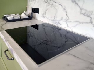 Современная кухня из массива дерева Рома