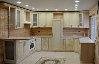 Кухня со шпонированными фасадами из МДФ Вернисаж