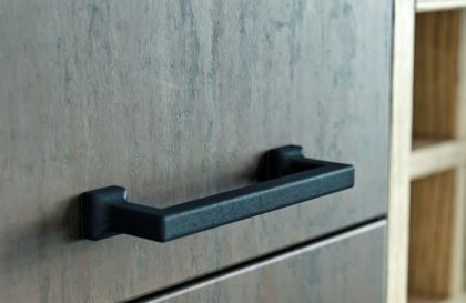 Кухня Glass в стиле Лофт с фасадами из ЛДСП + Стекло