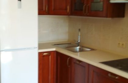 Угловая кухня Аризона с фасадами из массива черешни