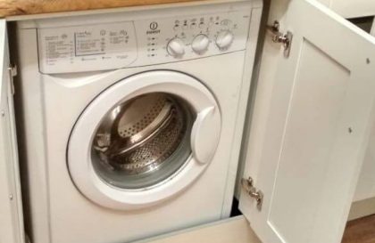 Угловая кухня Альба с фасадами из массива в белом исполнении