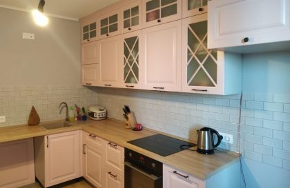 Розовая кухня Роза в стиле Неоклассика
