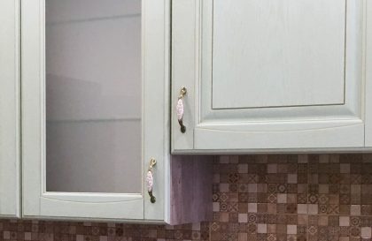 Угловая кухня из шпона Вернисаж в стиле Классика