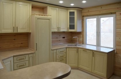 Кухня со шпонированными фасадами из МДФ Вернисаж