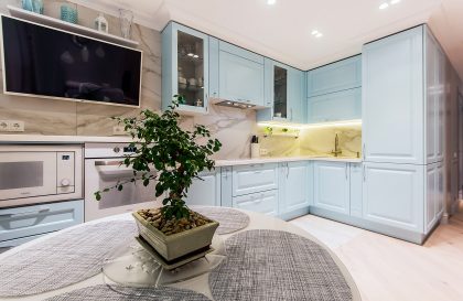 Голубая кухня из МДФ эмаль Роза