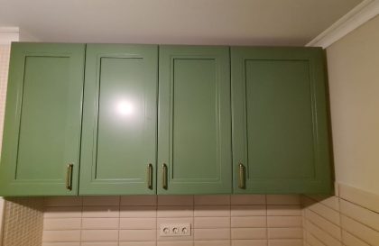 Зеленая кухня МДФ Топаз прямая
