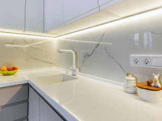 Белая кухня МДФ эмаль Бриз