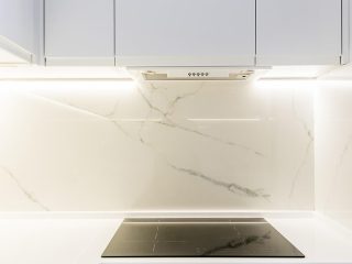 Белая кухня МДФ эмаль Бриз