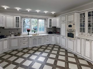 Кухня Барселона из массива дерева