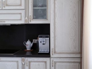 Кухня из массива дуба с патиной Сицилия