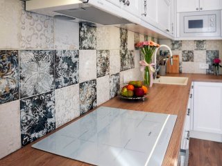 Белая кухня из массива дуба Дижон угловая