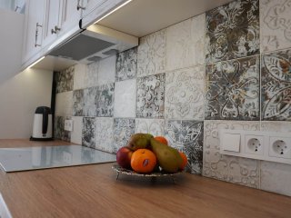 Белая кухня из массива дуба Дижон угловая