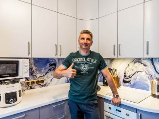 Кухня Орион с радиусными фасадами с матовым покрытием