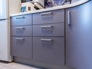 Кухня Орион с радиусными фасадами с матовым покрытием