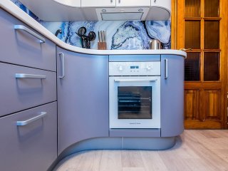 Кухня Орион с радиусными фасадами с матовым покрытием