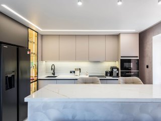 Серая кухня Россо супермат