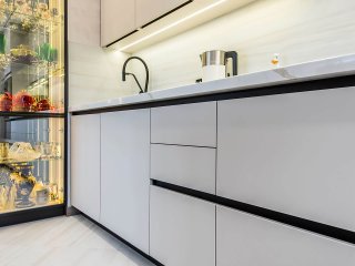Серая кухня Россо супермат